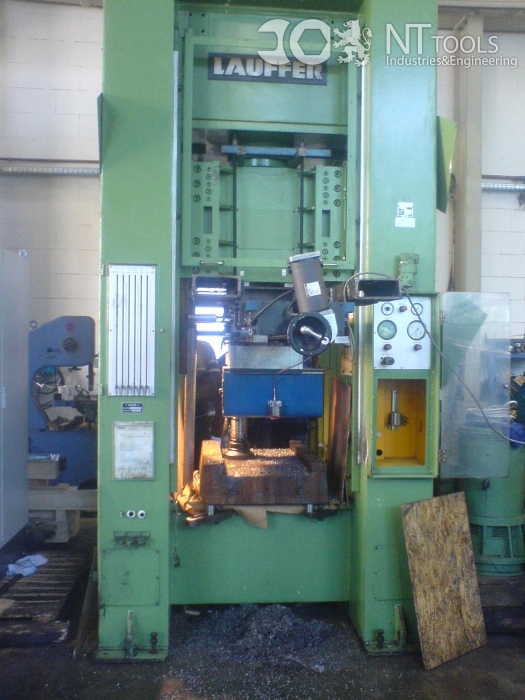 Линейный / Портальный фрезерный станок LM6200