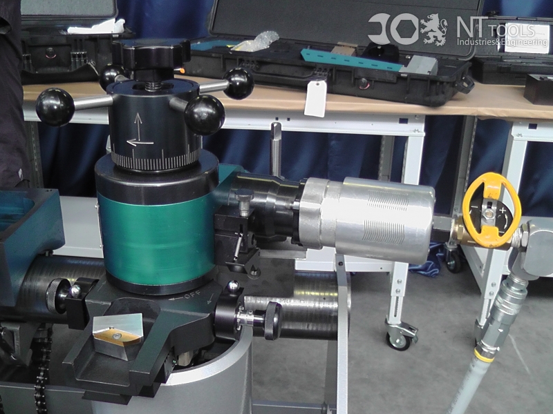 Мобильный станок для обработки фланцев FF4000